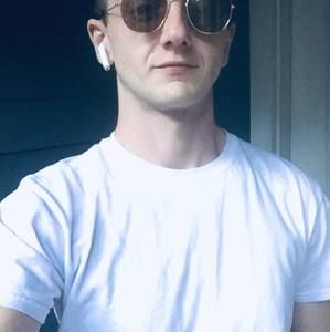 Meet your Posher, Zach